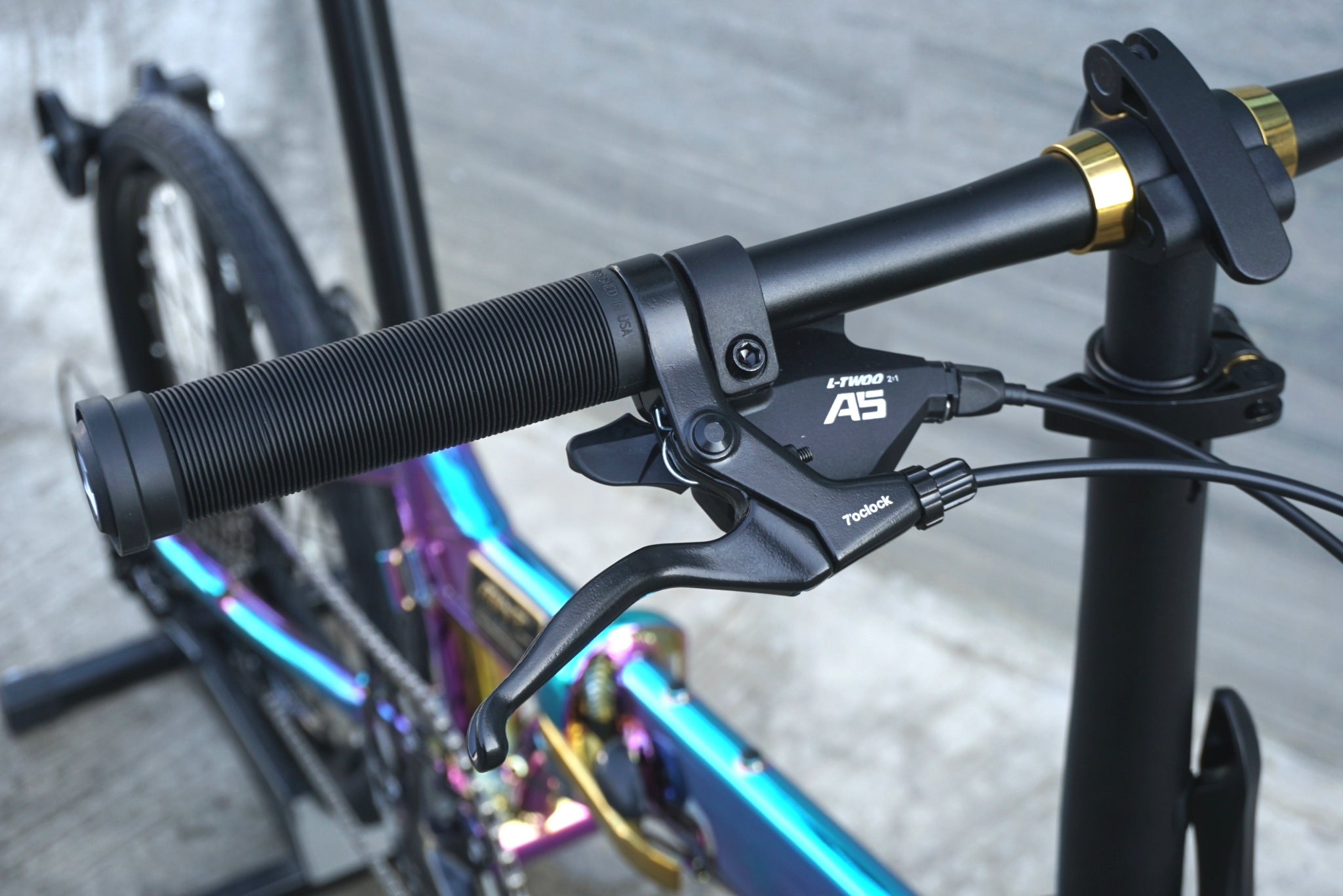 MINT : T9-20" จักรยานพับได้ เฟรมอลูมิเนียม 9 สปีด ดิสเบรก เบาเพียง 10.9 กก