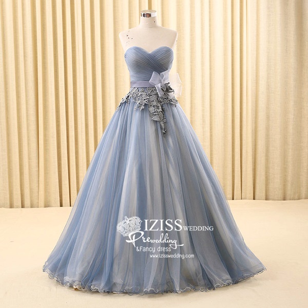 RM017 **งานตัดเกรด A**พรีออเดอร์ชุดราตรีหรูหรา ชุดแต่งงาน ชุดพรีเวดดิ้งสั่งตัดได้ค่ะ งานเกรดพรีเมี่ยม ตัดเย็บปราณีต สวมใส่สวยงามดุจเจ้าหญิง