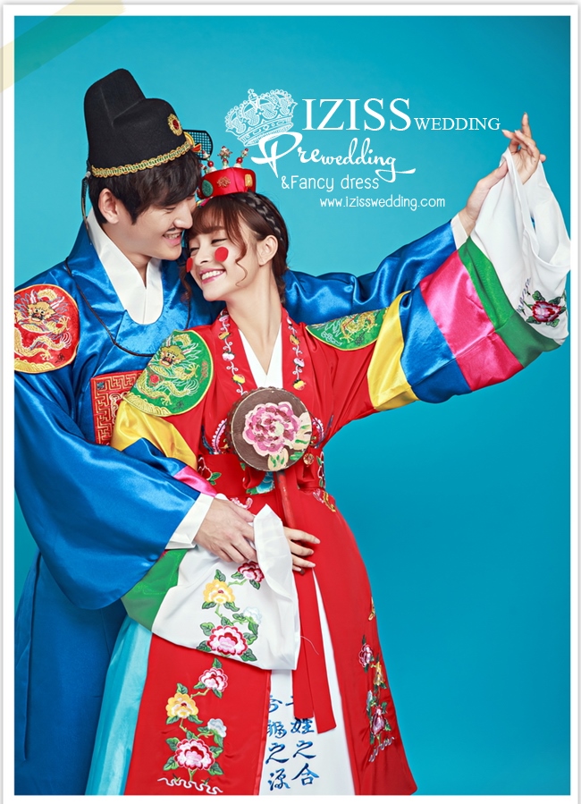 PW370 - **พร้อมเช่า 5,500 ชุดฮันบกเกาหลีทั้งเซ็ทค่ะ** ชุดคู่ถ่ายพรีเวดดิ้ง (prewedding dress) & ชุดแต่งงานแฟนซี (Fancy wedding dress)ชายหญิง "ธีมสีครีมเขียวอ่อน"