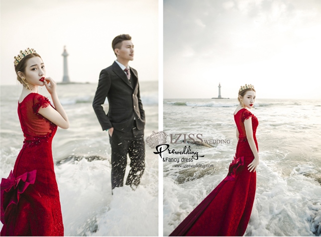 PW362 - **พร้อมส่งเฉพาะชุดผญ.ค่ะ** ชุดคู่ถ่ายพรีเวดดิ้ง (prewedding dress) & ชุดแต่งงานแฟนซี (Fancy wedding dress)ชายหญิง "ธีมสีแดง-ดำ"