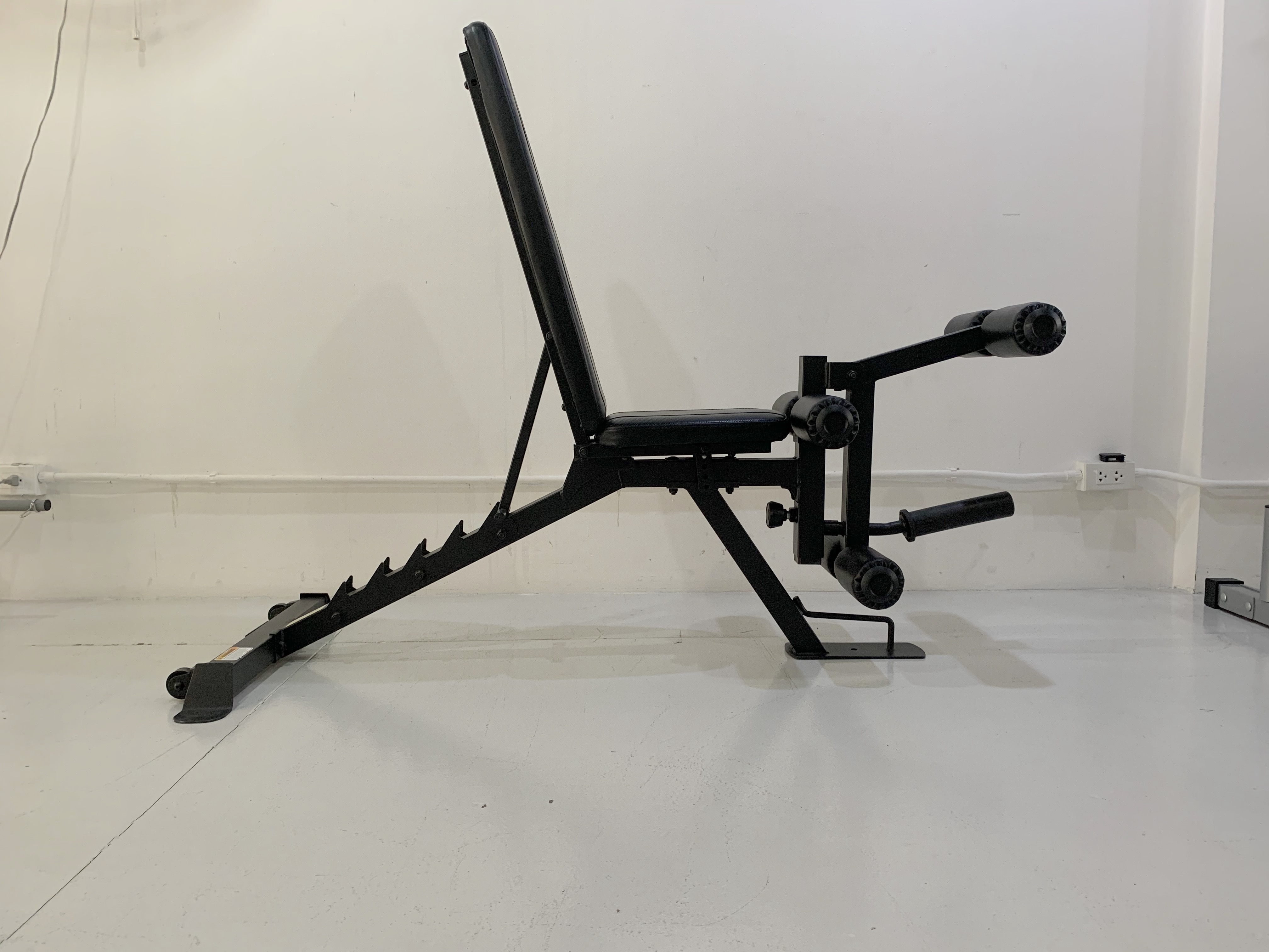 ม้าดัมเบลรุ่น 204