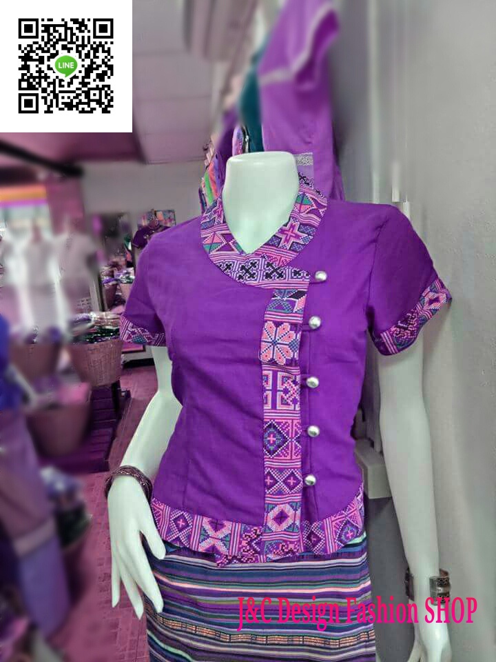 เสื้อผ้าไทยสีม่วง เสื้อผ้าฝ้ายสีม่วง เสื้อใส่ผ้าซิ่น เสื้อผ้าฝ้ายสีม่วงเข้มคอจีนกระดุมเฉียง