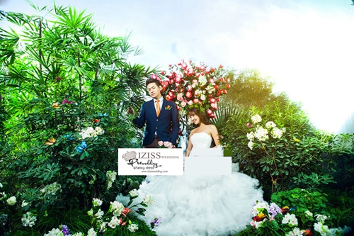PW544- **พร้อมส่งเฉพาะชุดผญ.ค่ะ**ชุดคู่ถ่ายพรีเวดดิ้ง (prewedding dress) & ชุดแต่งงานแฟนซี (Fancy wedding dress)ชายหญิง "ธีมสีขาว น้ำเงิน"