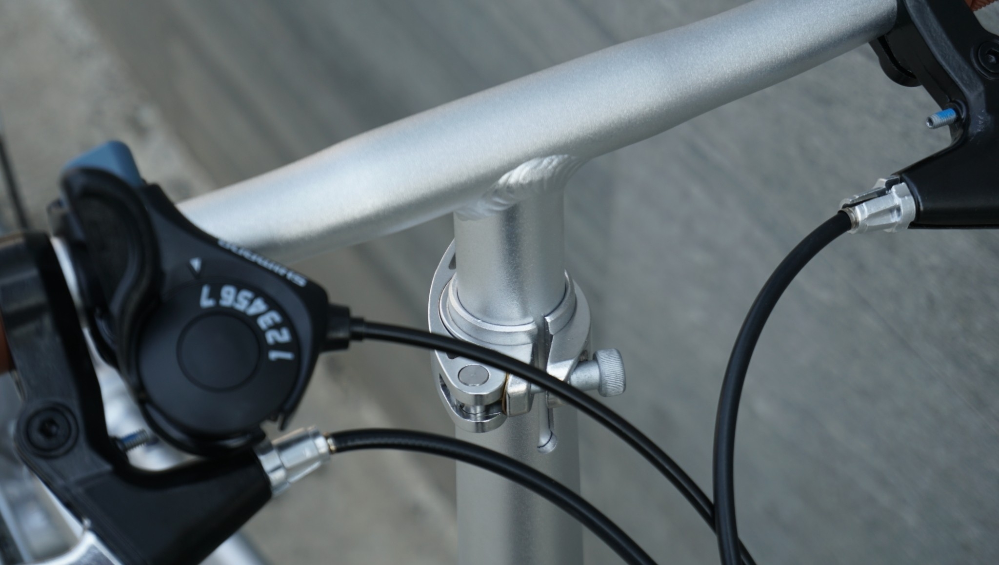 Fika Frappe จักรยานพับได้ เฟรมอลูมิเนียม ล้อ 20" 7 สปีด พร้อมตะแกรง บังโคลน