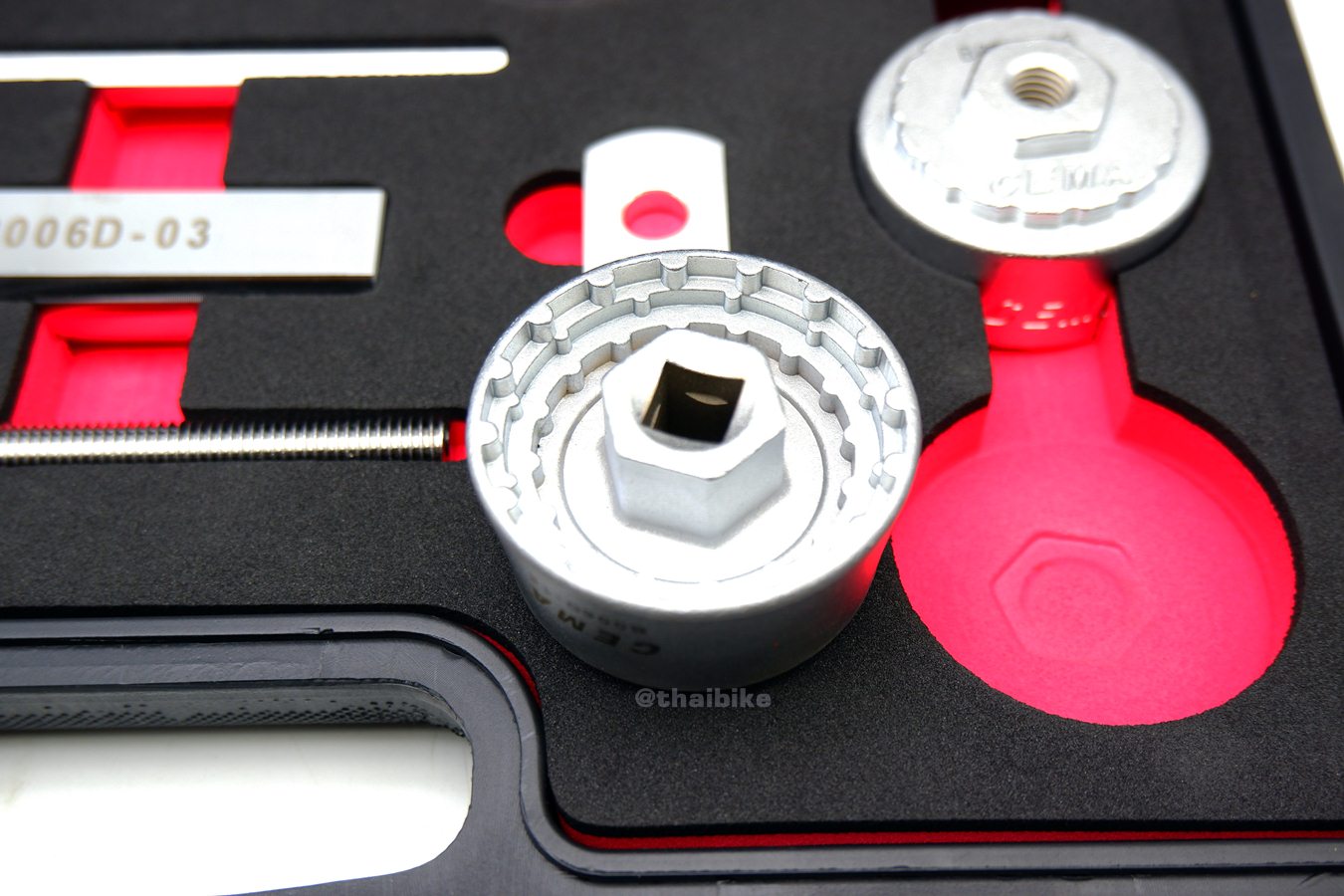 เครื่องมือถอดและอัดกะโหลกจักรยาน ยี่ห้อ Cema SRC-TT-B006D