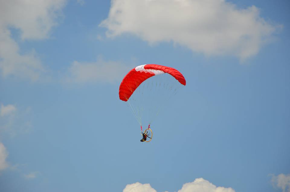 ร่มบินบังคับ One Cell