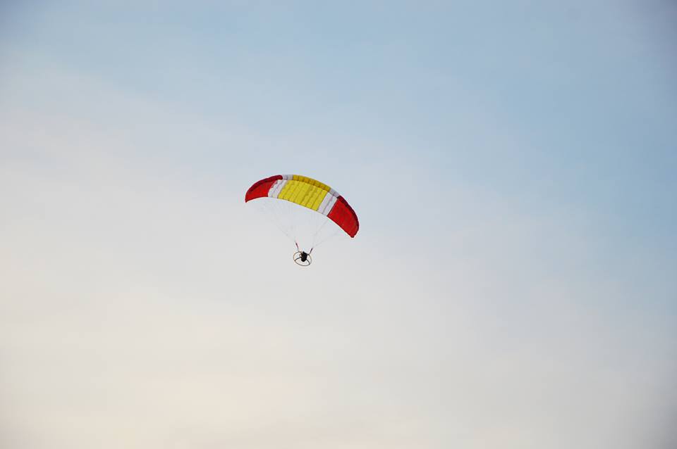 ร่มบินบังคับ One Cell