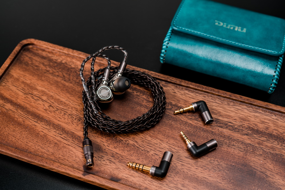 ขาย DUNU CHORD สายถักผสมระหว่าง ทองแดง Furukawa OCC และสายเงิน Neotech สายแบรนด์เกรดพรีเมี่ยม