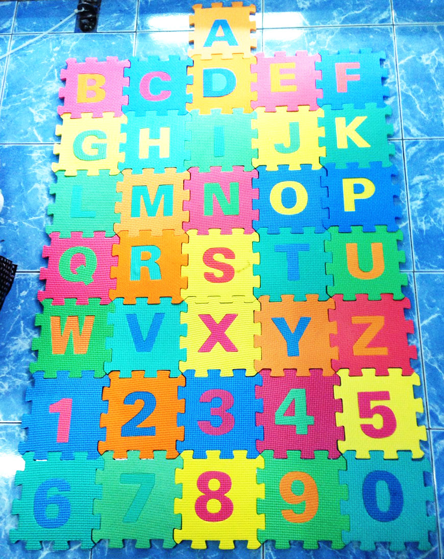 จิ๊กซอโฟมใหญ่ ABC 36 แผ่น 27x39 ซม.(1x3)