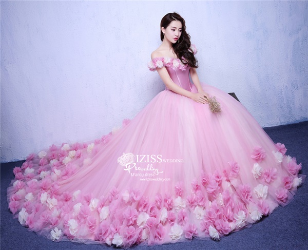 PW576- **พร้อมส่งค่ะ**ชุดคู่ถ่ายพรีเวดดิ้ง (prewedding dress) & ชุดแต่งงานแฟนซี (Fancy wedding dress)ชายหญิง "ธีมสีชมพู"