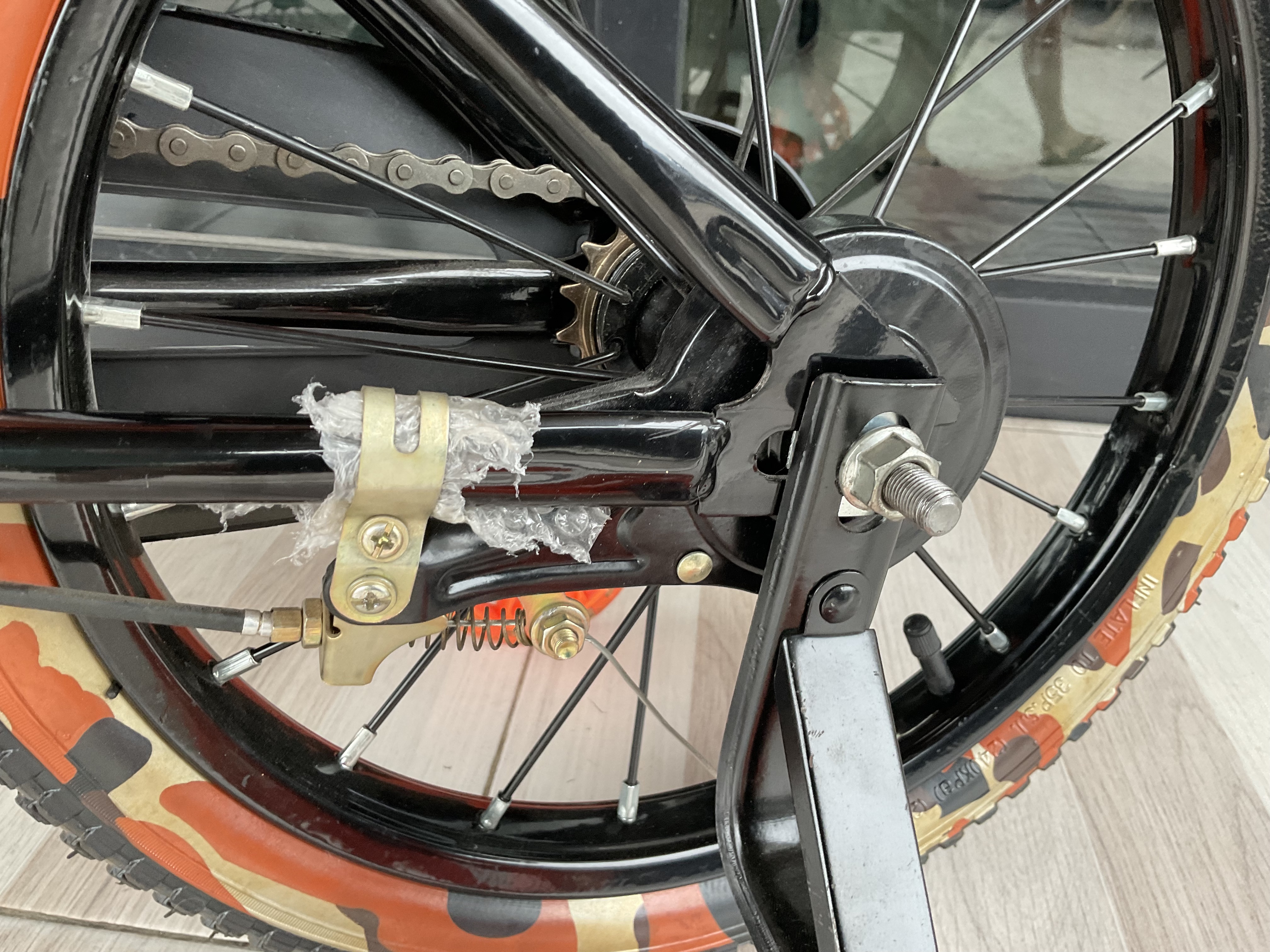 จักรยานเด็ก 16 นิ้ว ลายพราง