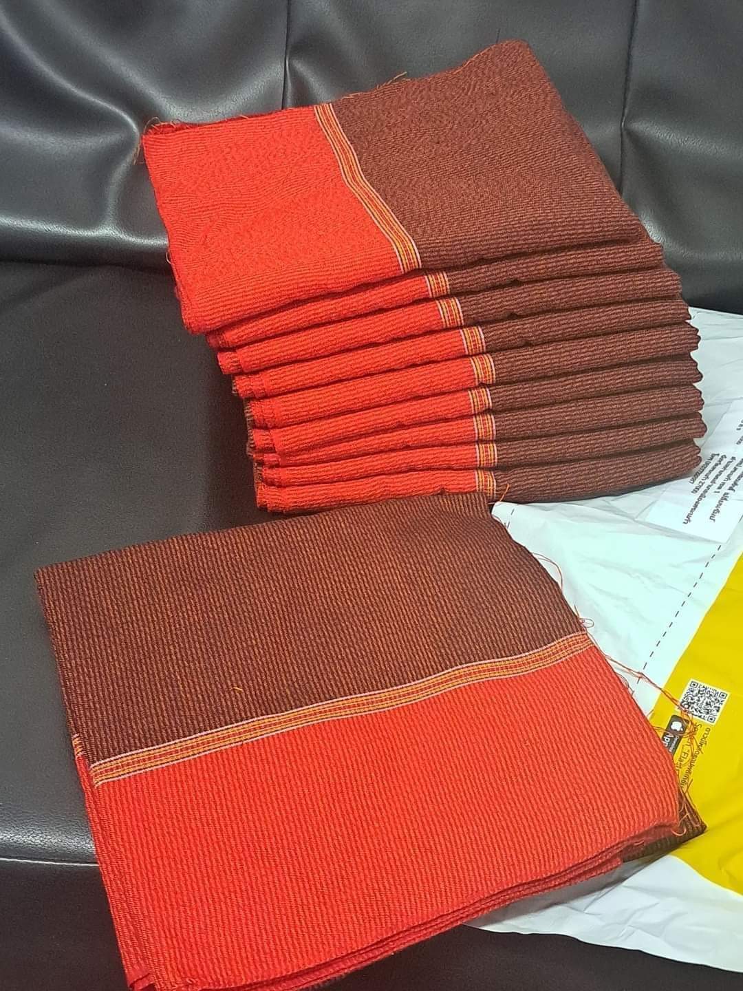 ผ้ามัดหมี่ตีนแดง #ผ้าซิ่นมัดหมี่ตีนแดง #ผ้าถุงฝ้ายมัดหมี่ตีนแดงบุรีรัมย์ #ผ้าทอพื้นเมือง ขนาดยาว 4 เมตร ทำผ้านุ่งโจง ทำผ้าถุง ทำผ้าซิ่น ตัดชุด