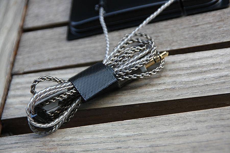 ขาย หูฟัง TTPOD T2E หูฟัง3 Driver (2BA 1Dynamic) สายชุบเงิน รุ่นเบสหนัก - สีน้ำเงินใส