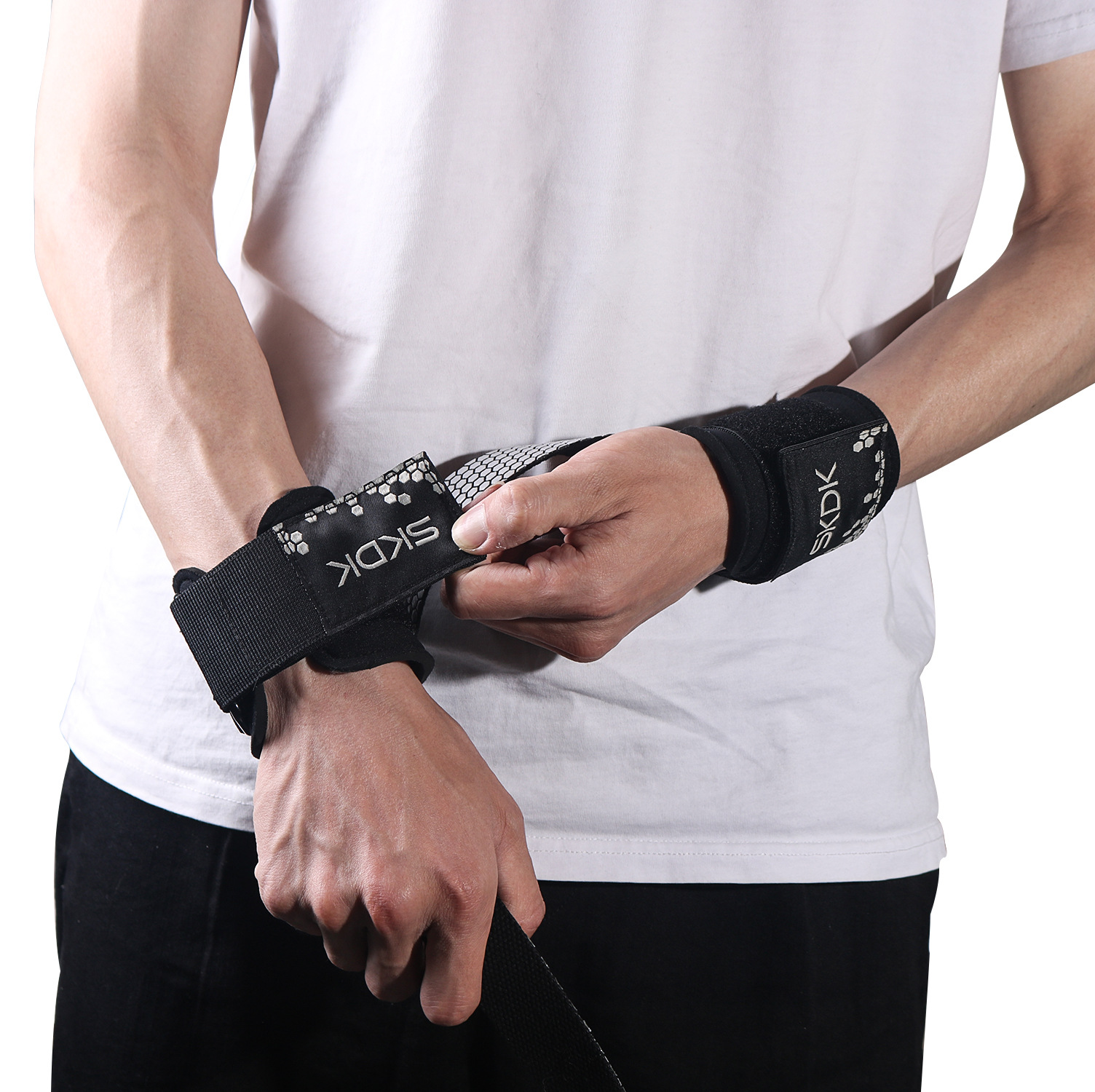 Straps SKDK แสตรปส์ ผ้าพันข้อมือยกน้ำหนัก