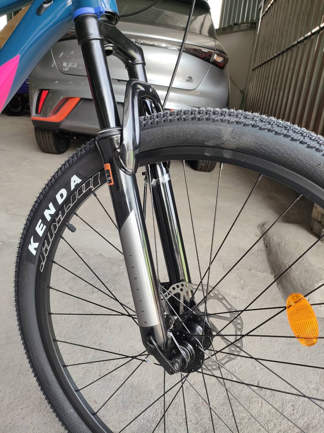 FOREVER จักรยานเสือภูเขา เฟรมอลูมิเนียม ล้อ 27.5" เกียร์ Shimano 24 สปีด ดิสเบรก แกนปลดเร็วหน้า-หลัง