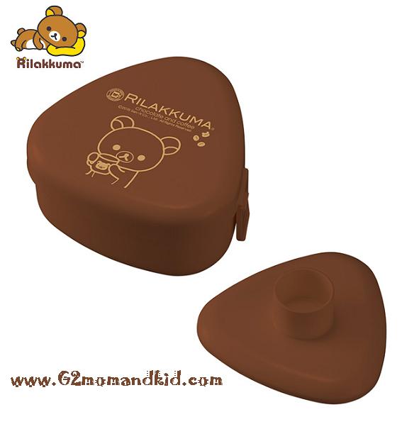 ++พร้อมส่ง++ พิมพ์กดข้าวปั้นรูปสามเหลี่ยม (Onigiri) และเป็นกล่องเก็บข้าวปั้นในตัว ลาย รีแลคคุมะ - Rilakkuma สินค้า made in japan นำเข้าจากญี่ปุ่นแท้ 100% ค่ะ