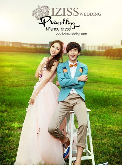 PW124 **พรีออเดอร์** ชุดคู่ถ่ายพรีเวดดิ้ง (prewedding dress) & ชุดแต่งงานแฟนซี (Fancy wedding dress)ชายหญิง "ธีมสีเขียว-โอโรส"