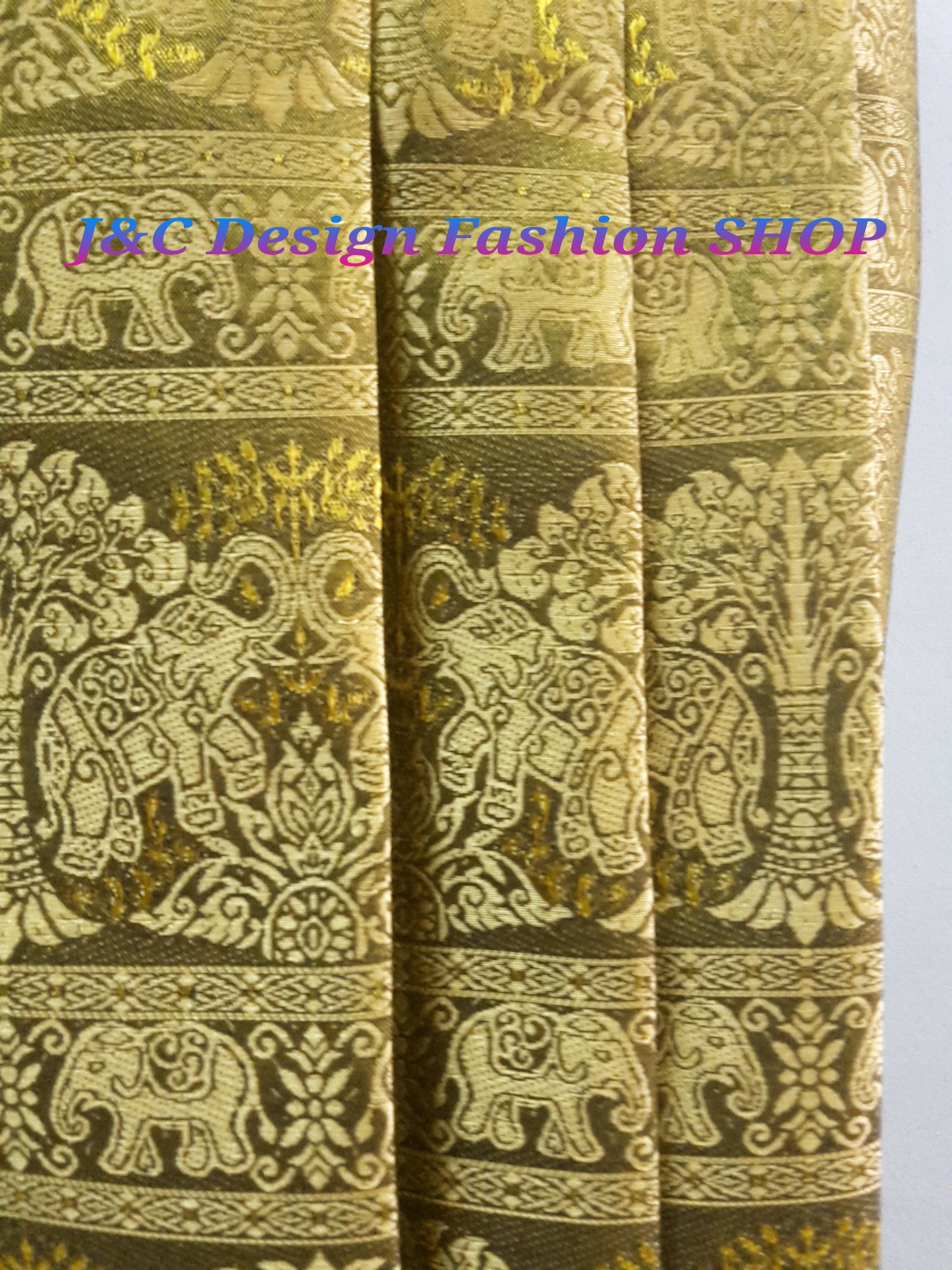 ผ้าถุงฝ้ายสำเร็จรูป กระโปรงผ้าไทยสำเร็จรูปแต่งจีบแบบป้ายเลื่อนตะขอ สีเขียวเหลืองเมทอลลิค