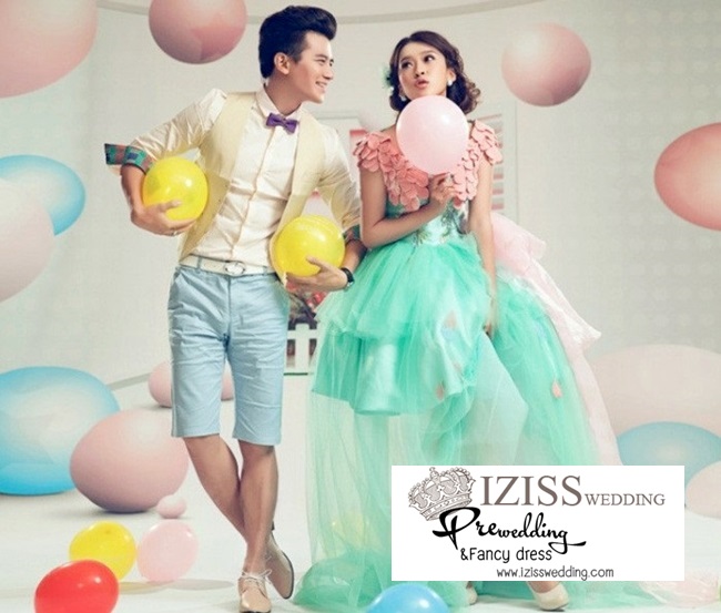 PW117 - Pre order ชุดคู่ถ่ายพรีเวดดิ้ง (prewedding dress) & ชุดแต่งงานแฟนซี (Fancy wedding dress)ชายหญิง "ธีมสีเขียว-ครีมน้ำตาล"