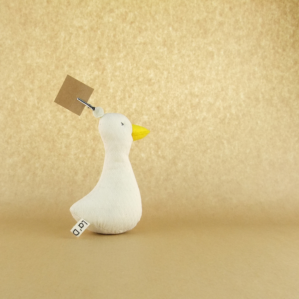 Duck_ Paperweight ที่ทับกระดาษ หนีบกระดาษ ติดชื่อได้ ของขวัญชิ้นเดียวในโลก ของขวัญพิเศษ ของขวัญเก๋ๆ ของขวัญวันเกิด ของขวัญรับปริญญา