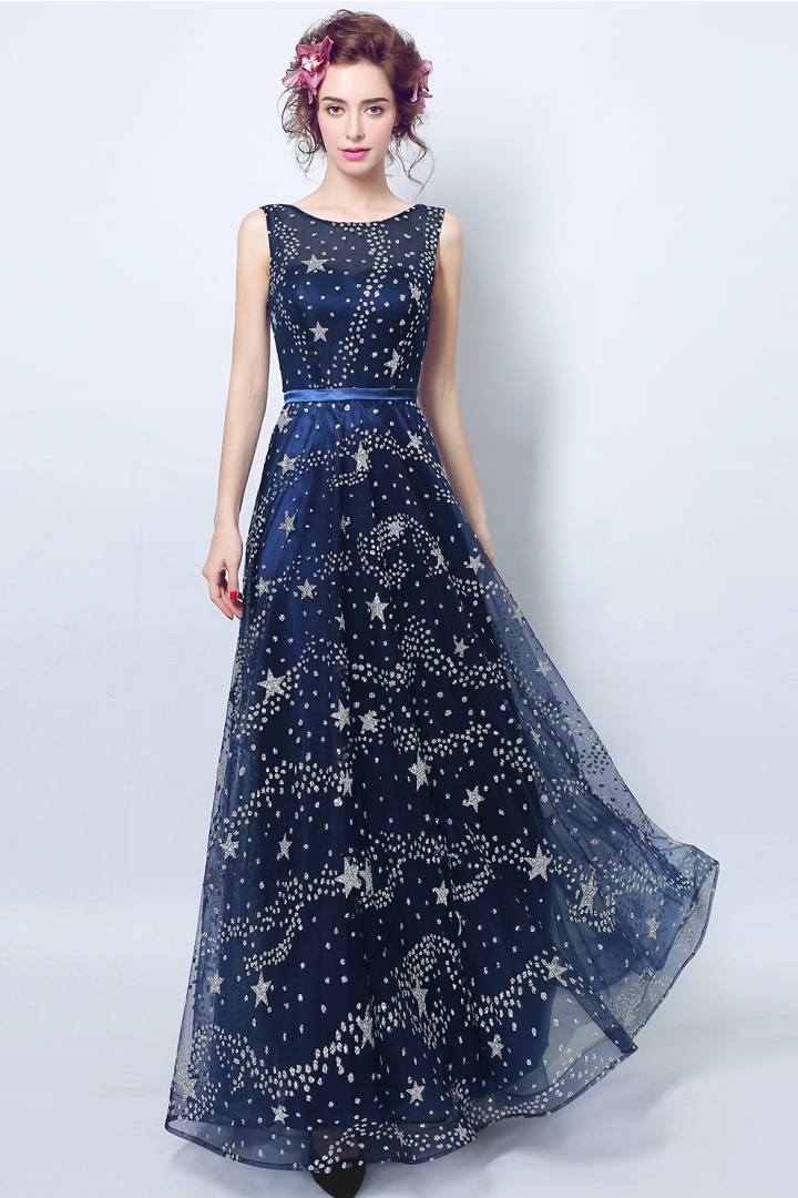 ชุดราตรีสีน้ำเงิน