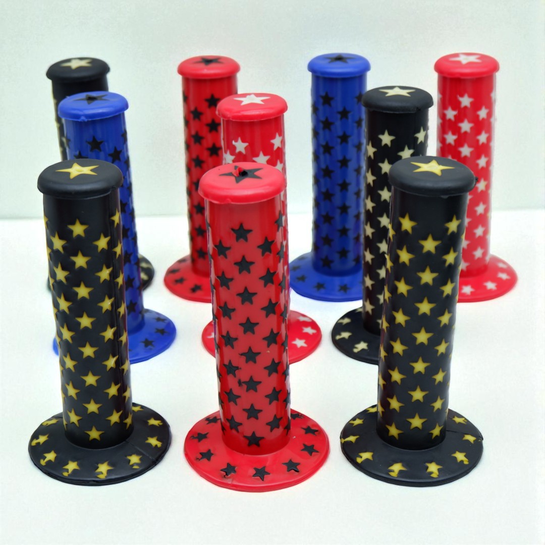 STAR GT BMX Handle Grips ปลอกแฮนด์ยางจักรยาน ลายดาว กันลื่น นุ่มสบาย 120 มม. สำหรับแฮนด์มาตรฐาน 22.2 มม.