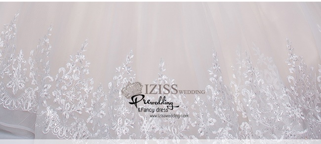 BR221 **พรีออเดอร์ชุดสีขาว/ครีม**ชุดแต่งงาน&ชุดเจ้าสาวแบบยาวสีขาวเกรดพรีเมี่ยม หรูหราน่ารัก สวยโดดเด่นไม่ซ้ำใคร สวยงามดุจเจ้าหญิง