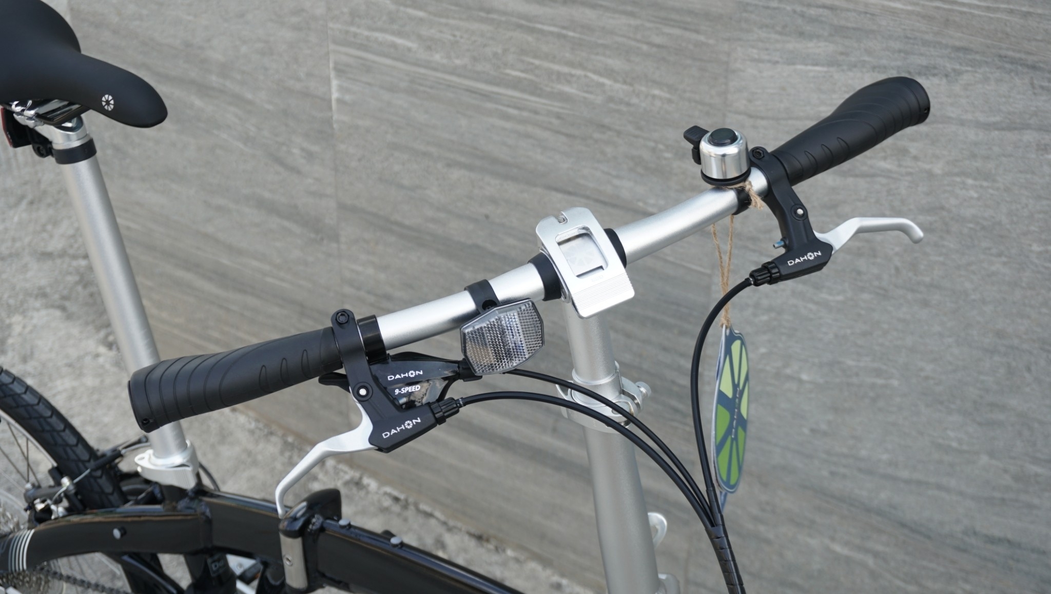 DAHON : Mu D9 จักรยานพับด้ เฟรมอลูมิเนียม 9 สปีด