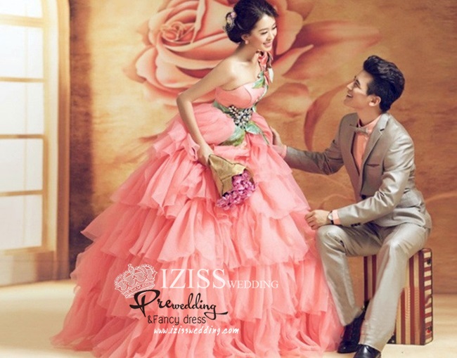 PW052 - **เลิกผลิตค่ะ** ชุดคู่ถ่ายพรีเวดดิ้ง (prewedding dress) & ชุดแต่งงานแฟนซี (Fancy wedding dress)ชายหญิง "ธีมสีส้มอมชมพู-เทา"