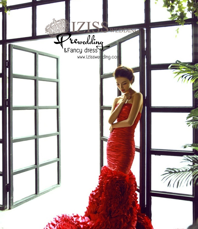 PW288 **พรีออเดอร์**ชุดคู่ถ่ายพรีเวดดิ้ง (prewedding dress) & ชุดแต่งงานแฟนซี (Fancy wedding dress)ชายหญิง "ธีมสีแดง-ดำ"