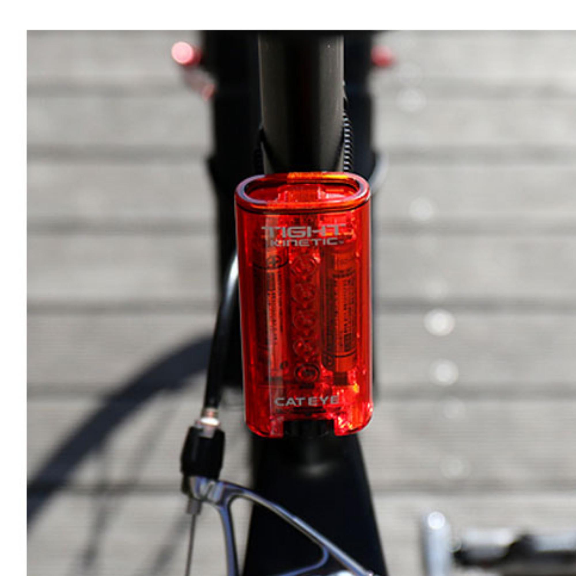 ไฟท้ายจักรยานแบบ เบรคออโต้ ไฟกระพริบ CATEYE KINETIC, TLLD180K