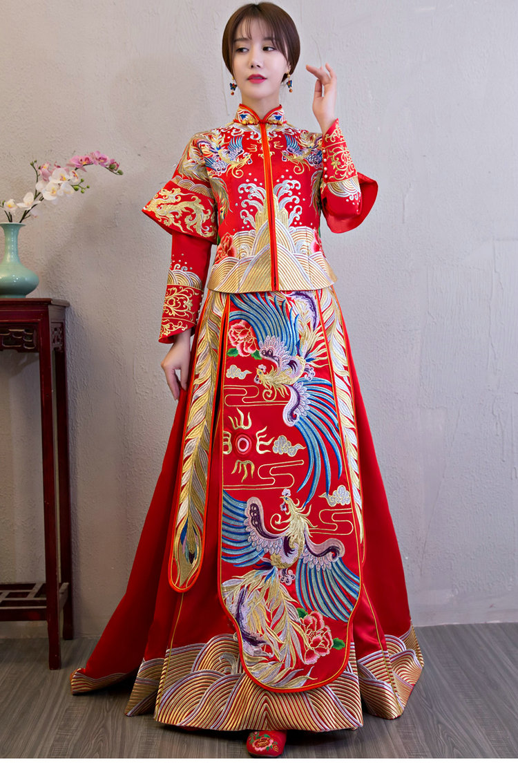 PW618 - **พรีออเดอร์ค่ะ**ชุดแฟนซีกี่เพ้าประยุกต์ ชุดคู่ถ่ายพรีเวดดิ้ง (prewedding dress) & ชุดแต่งงานแฟนซี (Fancy wedding dress)ชายหญิง "ธีมสีแดง"