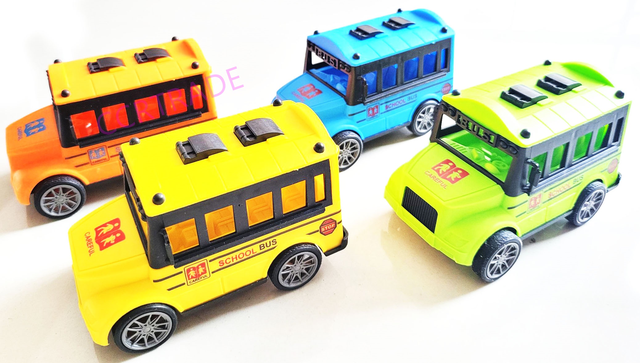 รถโรงเรียนสีสด มีลานกล่อง 6x10 ซม.