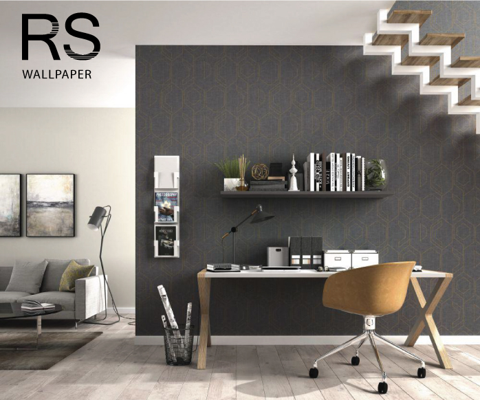 วอลเปเปอร์ลายโมเดิร์นเส้นสีเหลืองแก่โรยด้วยกลิตเตอร์สีทองพื้นสีดาร์คดำ CTO-B54