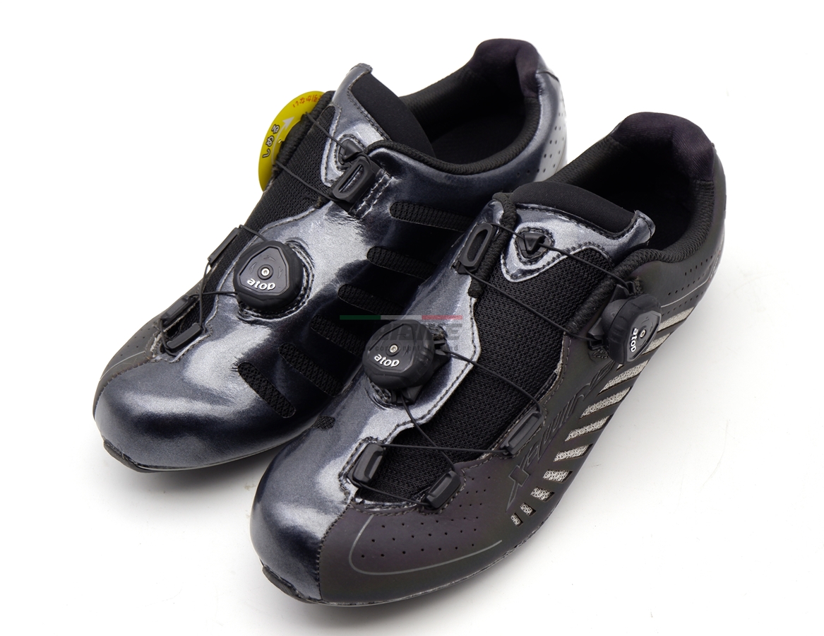 รองเท้าจักรยานเสือหมอบพื้นคาร์บอน X-WIND รุ่น PHANTOM ROAD