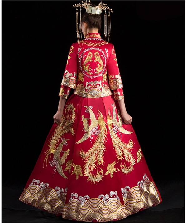 PW621 **พรีออเดอร์ค่ะ**ชุดแฟนซีกี่เพ้าประยุกต์ ชุดคู่ถ่ายพรีเวดดิ้ง ชุดยกน้ำชา ชุดแต่งงานแฟนซี ชุดจีนชายหญิง "ธีมสีแดงน้ำเงิน"