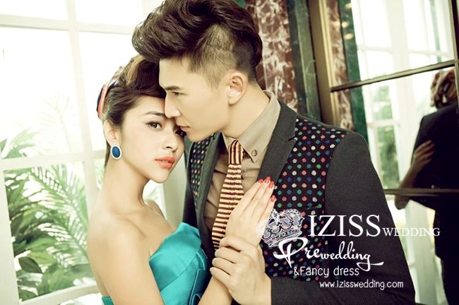 PW088 - **พรีออเดอร์**ชุดคู่ถ่ายพรีเวดดิ้ง (prewedding dress) & ชุดแต่งงานแฟนซี (Fancy wedding dress)ชายหญิง "ธีมสีเขียวมรกต-ดำ"