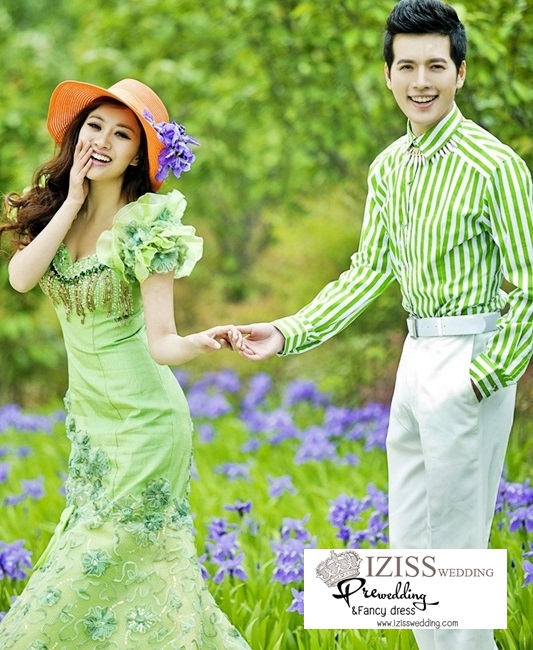 PW093 - Pre order ชุดคู่ถ่ายพรีเวดดิ้ง (prewedding dress) & ชุดแต่งงานแฟนซี (Fancy wedding dress)ชายหญิง "ธีมสีเขียว"