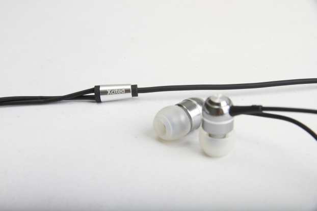 ขายหูฟัง Sunrise Xcited หูฟังDynamic แบบ Silver Coil เสียงกลางนุ่มนวล บอดี้เงินหรูหรา ให้คุณภาพเสียงแบบ3D