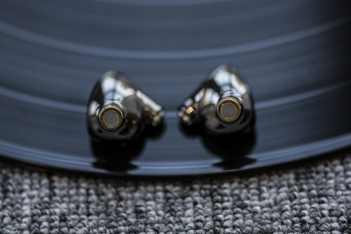 ขาย Hiby Seed 2 หูฟัง Dynamic รองรับ Hi-Res บอดี้ Pure copper สายชุบเงินถัก 4