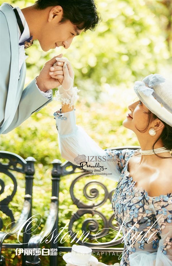 PW605- **พรีออเดอร์**ชุดแต่งงานแฟนซี ชุดเดรสสีฟ้า ชุดถ่ายพรีเวดดิ้ง (prewedding dress) & ชุดแต่งงานแฟนซี (Fancy wedding dress) "ธีมสีฟ้า"
