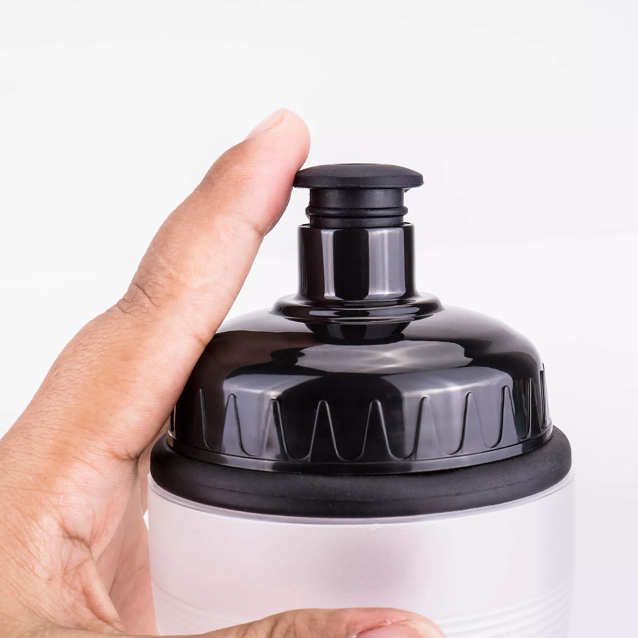 ขวดน้ำปั่นจักรยานแบบใส ขวดบีบง่าย 750ml ยี่ห้อ ZTTO