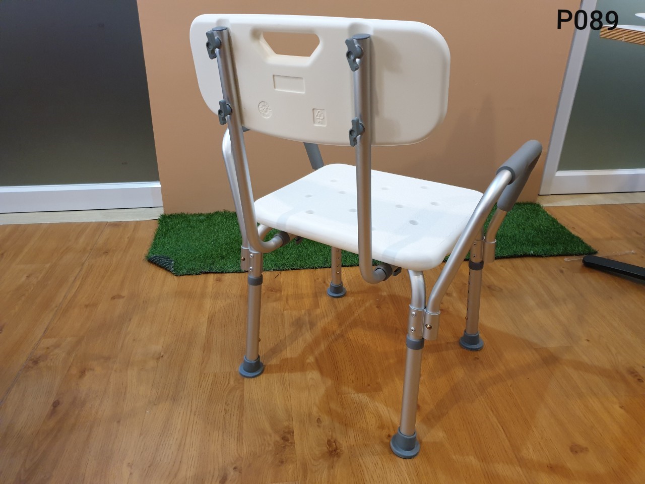 เก้าอี้นั่งอาบน้ำผู้ป่วย/เก้าอี้นั่งอาบน้ำผู้สูงอายุ