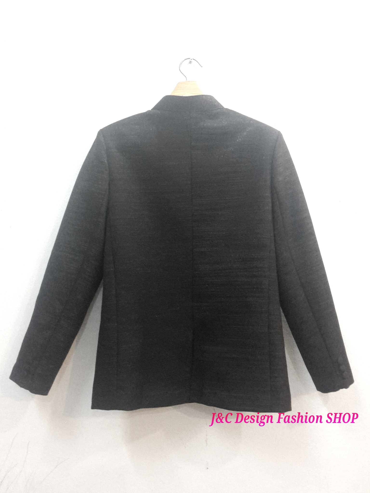 เสื้อสูทชายไหมชายคอพระราชทานสีดำ เสื้อสูทชายคอพระราชทานไหมแกมฝ้ายสีดำ สูทผ้าไทยชายสีดำ สูทผ้าไหมชายสีดำ