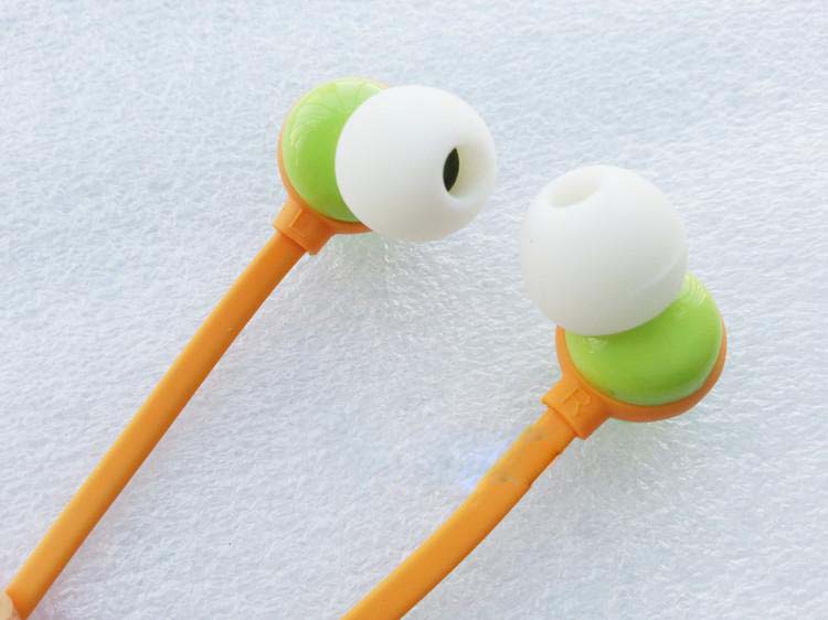 ขาย หูฟัง Iriver BC-10E หูฟังแฟชั่น รองรับ iPod , iPhone , iPad , BlackBerry