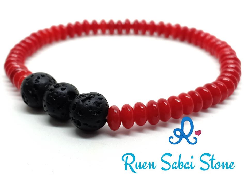 สร้อยข้อมือหินปะการังแดง เป็นเครื่องรางของขลังที่ช่วยปกป้องคุ้มครอง ให้แคล้วคลาดจากภัยอันตรายและสิ่งชั่วร้าย