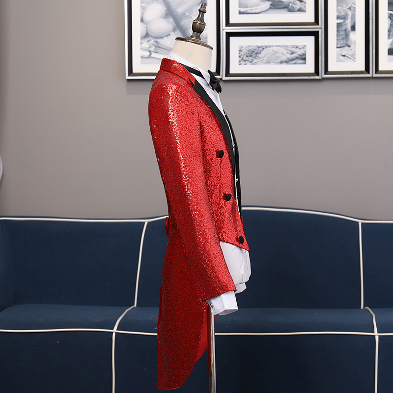 ST128- **พรีออเดอร์มี3สี**สูททักซิโด้เลื่อมผู้ชายสีเทาเงิน สีทองและสีดง สลับปกสีดำ แขนยาว พร้อมกางเกง ชุดสูทเจ้าบ่าว สูทแฟนซี ถ่ายพรีเวดดิ้ง & ชุดแต่งงานแฟนซี (Fancy wedding dress) สูทเลื่อมผู้ชายสีเงิน สีทองและสีแดง