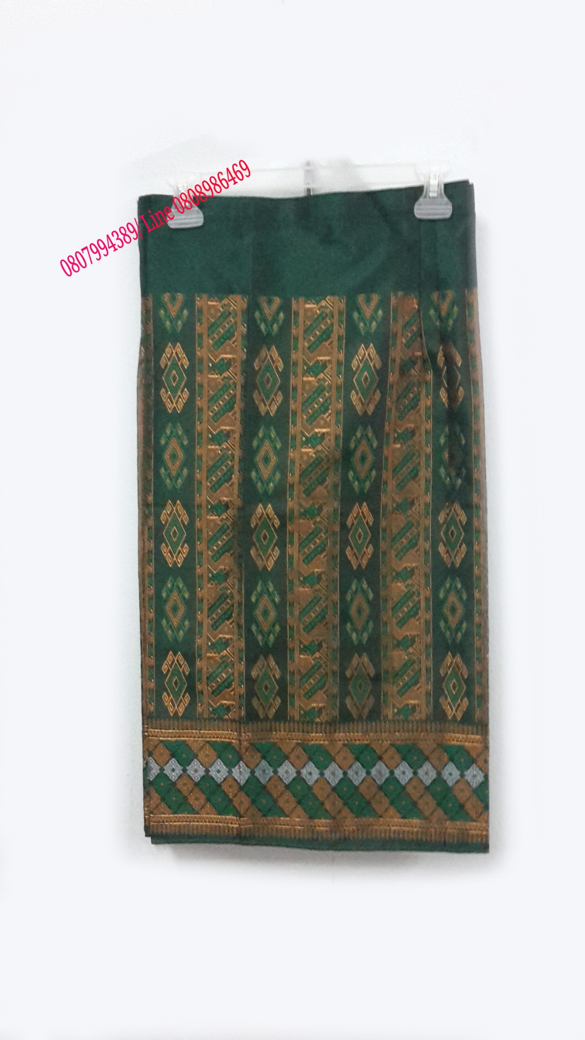 ผ้าถุง ผ้าซิ่นสำเร็จรูปผ้าซิ่นลาว แบบป้ายเลื่อนตะขอ สีเขียวเมทอลลิค สำเนา