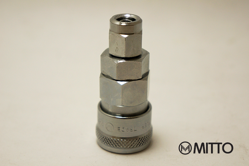 10 SAH ใช้กับท่อ PU 5x8 (แบบน็อตล็อค) NUT COUPLER SOCKET
