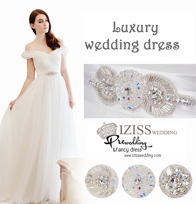 BRL055 **พรีออเดอร์**ชุดแต่งงานสีขาวหรูหราประดับดอกไม้ผสมเพชรและคริสตัล สวยงามดุจเจ้าหญิง